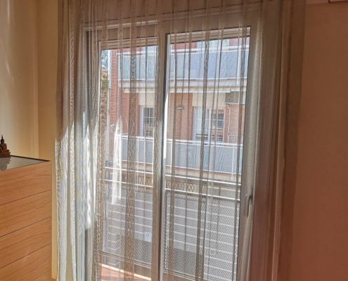 Cortinas para puertas que dan al exterior - PUJADAS i MARTI