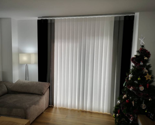 Cortines en un pis de Montmelò