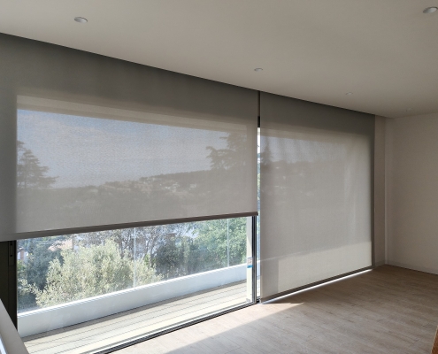 Instalación de cortinas enrollables motorizadas en Cabrils